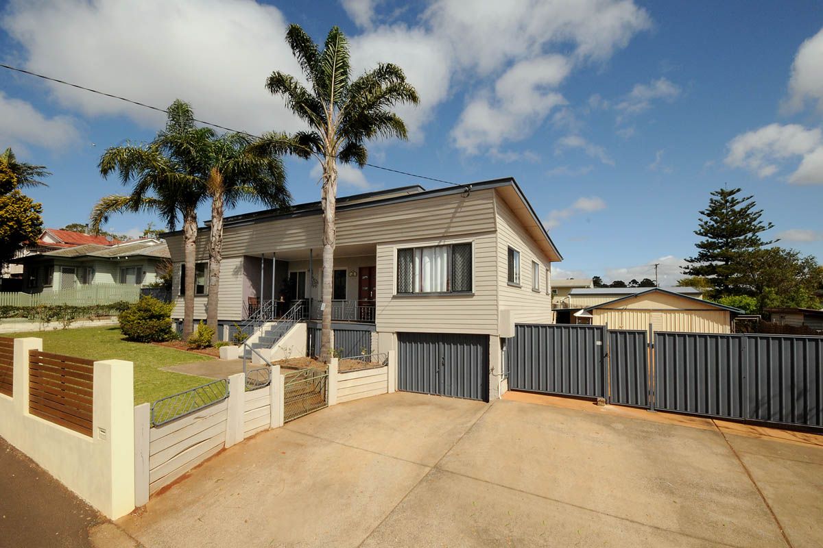 31 West Street, NEWTOWN QLD 4350