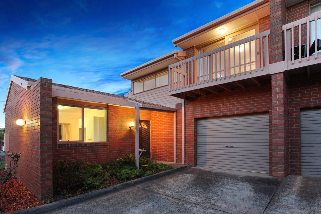 4/218 Warrigal Road, OAKLEIGH SOUTH, VIC 3167