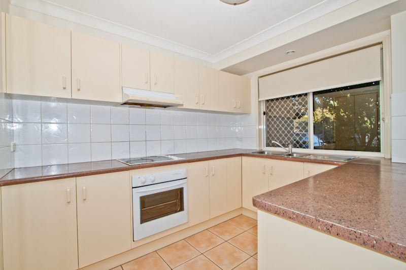 2/121 Chaucer Street, MOOROOKA, QLD 4105