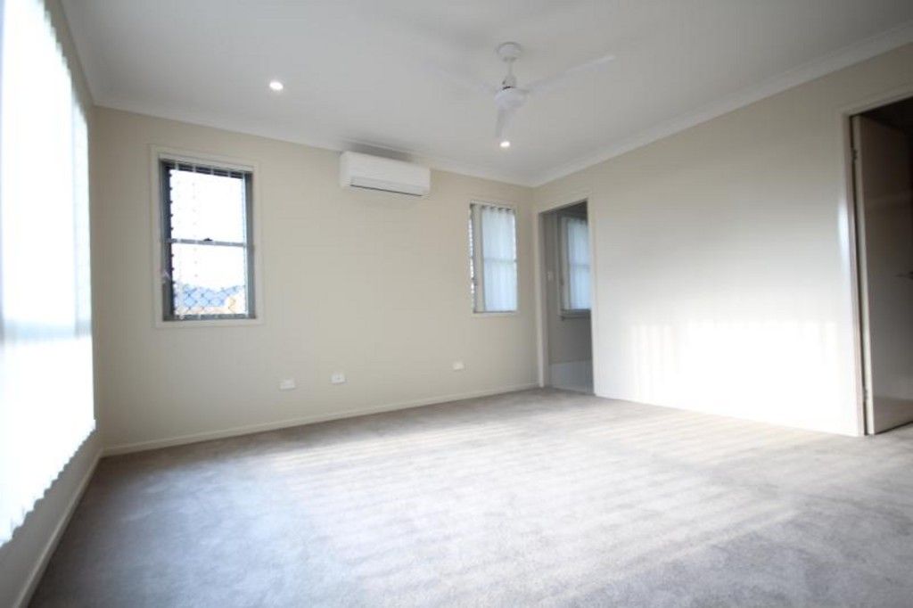 27 Gordon Drive, BELLBIRD PARK, QLD 4300