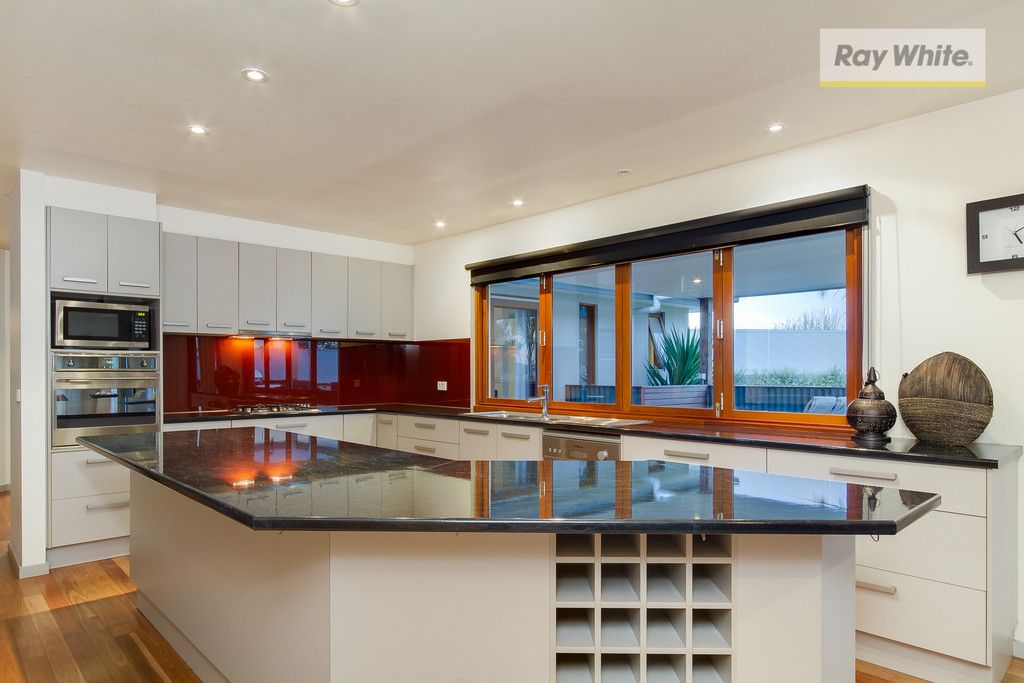 48 Warrain Avenue, ROSEBUD, VIC 3939