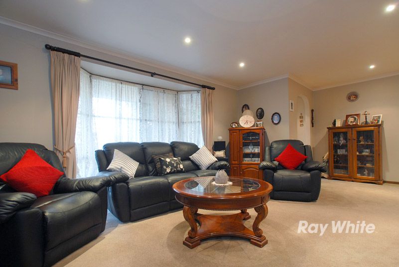 5 Mulberry Court, CRANBOURNE NORTH, VIC 3977