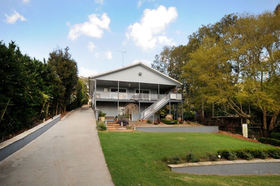 43 Harvey Street, MOUNT LOFTY QLD 4350