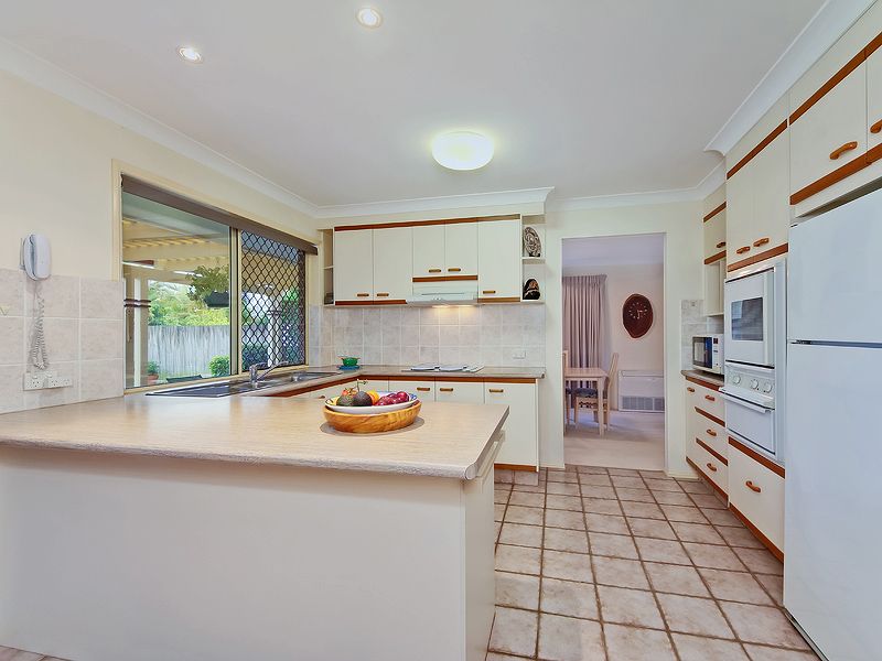 8 Outrigger Drive, ROBINA, QLD 4226