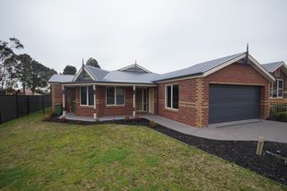 22 Windemere Boulevard, PAKENHAM, VIC 3810