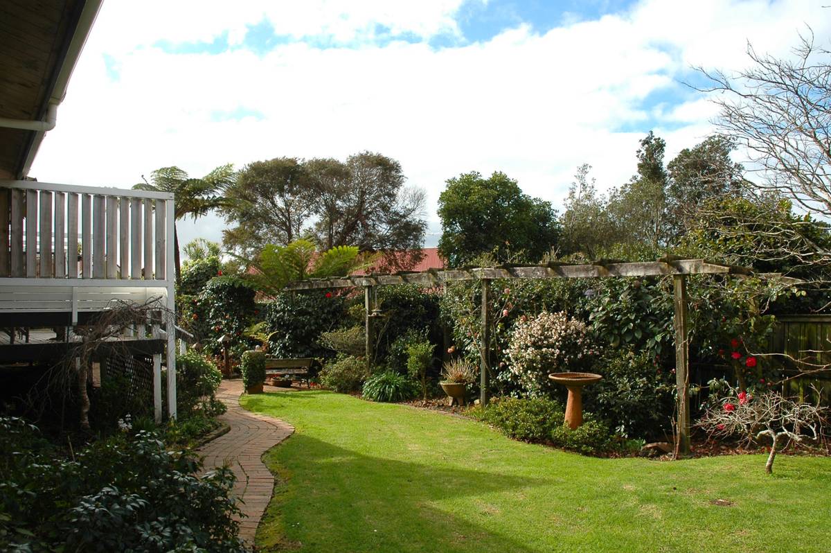 8 Bradbury Road, Howick, Manukau City Real Estate Ray White New Zealand