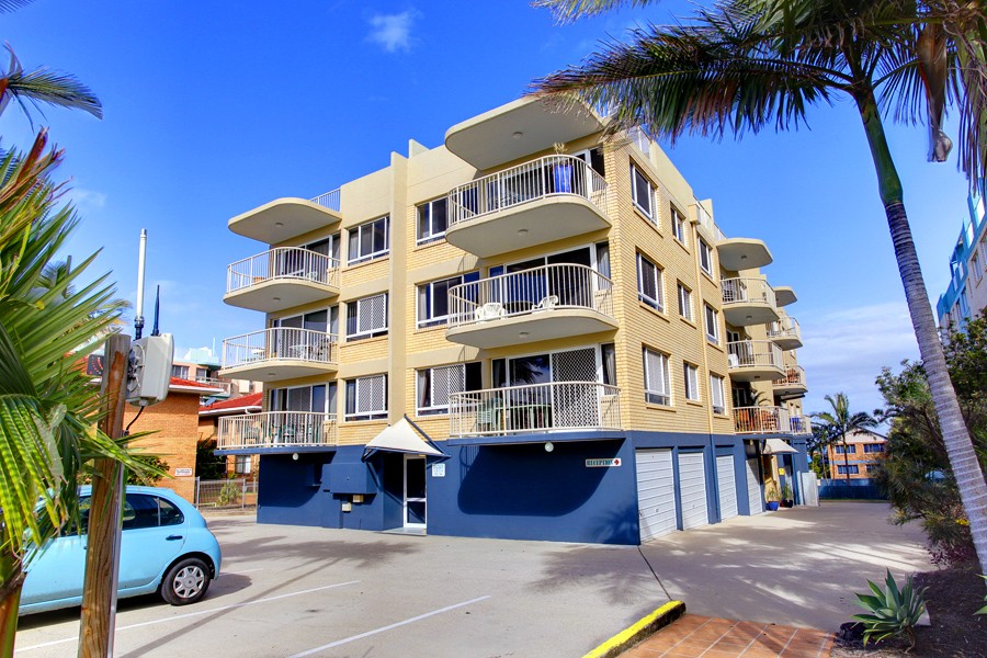 Unit 2 'Cheltenham' 40 King Street, KINGS BEACH, QLD 4551