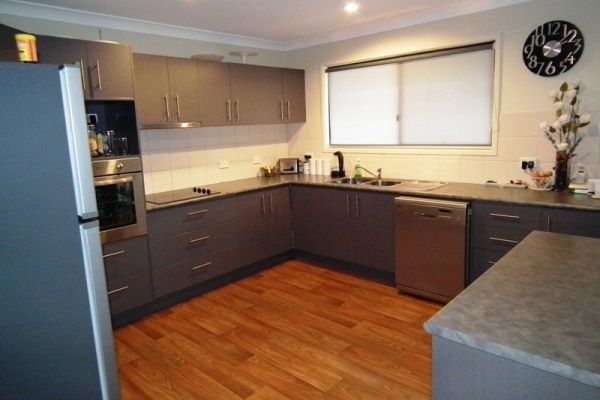 6 Fig Tree Court, EMERALD, QLD 4720