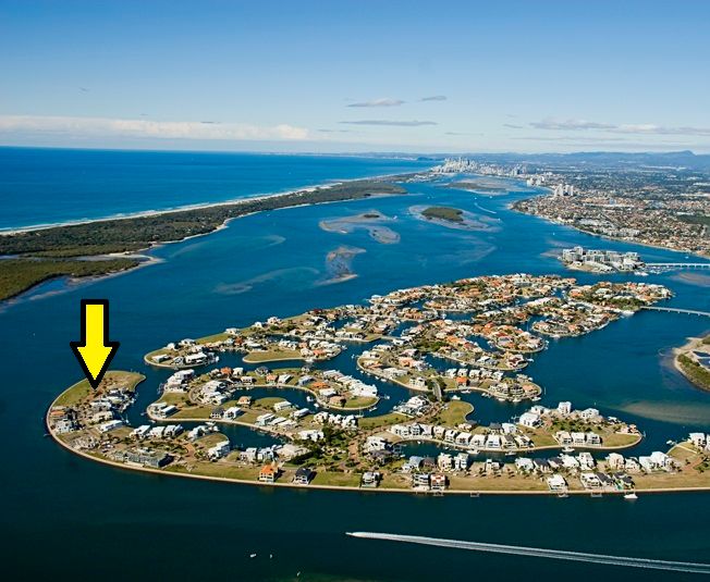 62 Knightsbridge Parade East, SOVEREIGN ISLANDS QLD 4216