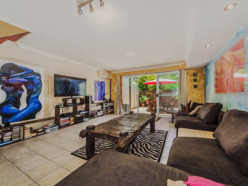 17/215 Cottesloe Drive, MERMAID WATERS, QLD 4218