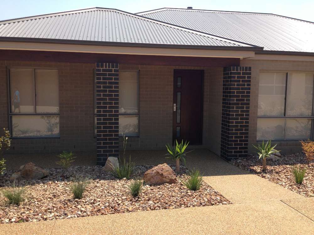 9 Donnolley Court, LAVINGTON NSW 2641