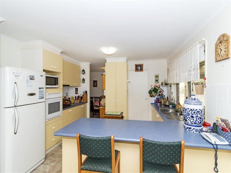 2 Carys Road, GLENVALE, QLD 4350