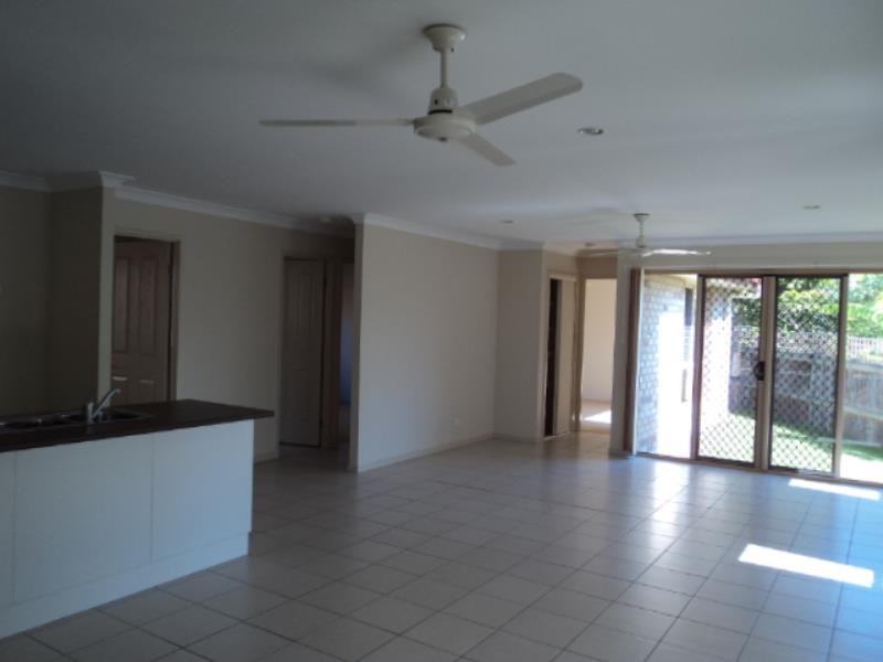 29 Flower Place, RICHLANDS, QLD 4077