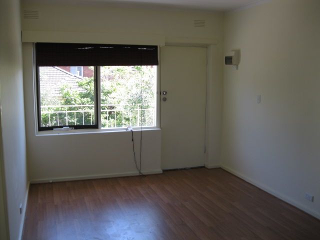 9/22 kokaribb Road, CARNEGIE, VIC 3163