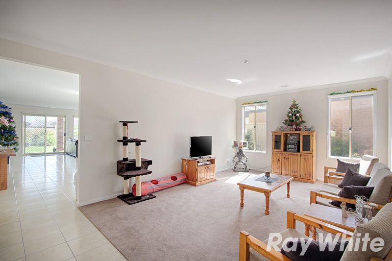 7 Azure Court, PAKENHAM, VIC 3810