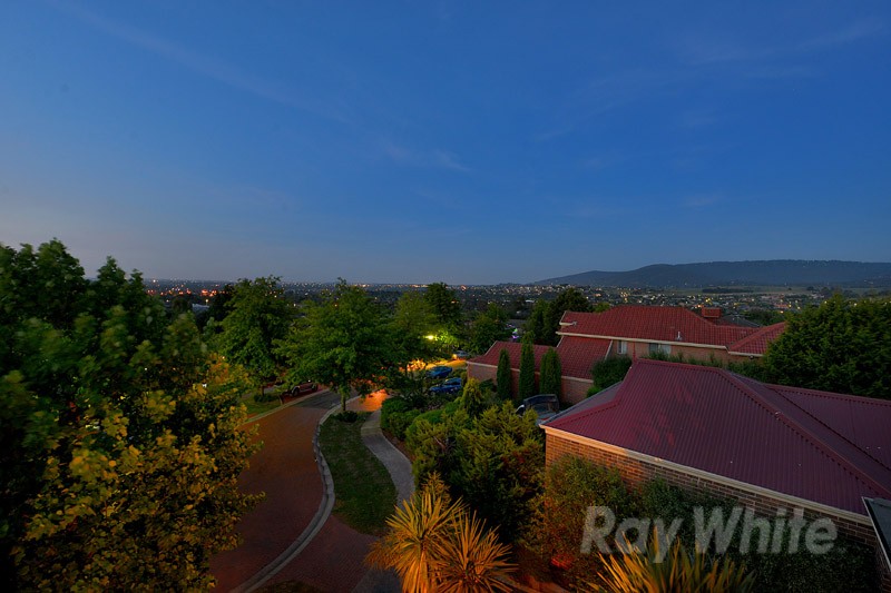 17 Sommersby Court, LYSTERFIELD, VIC 3156