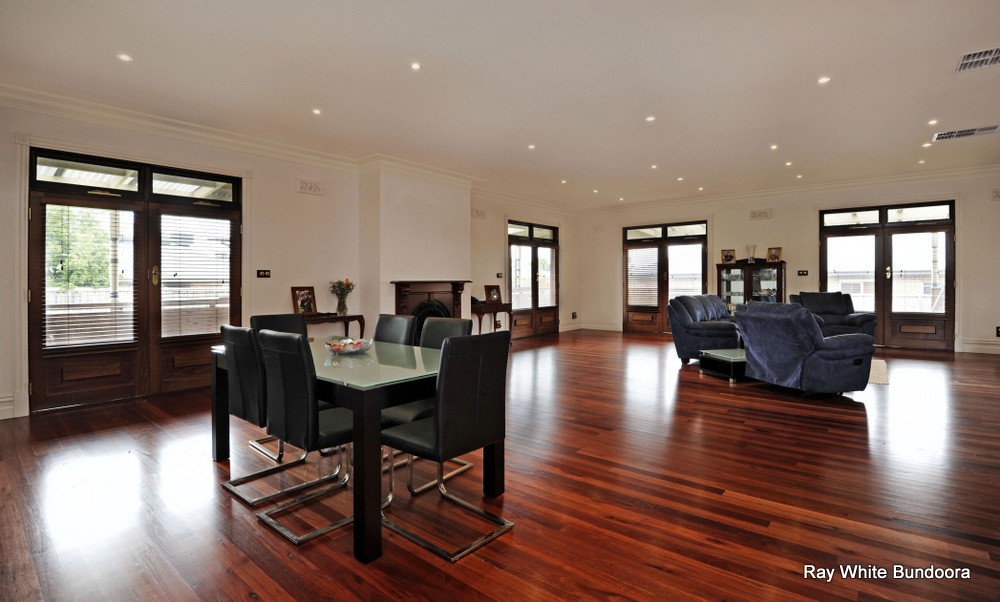 20 Holmwood Crescent, DOREEN, VIC 3754