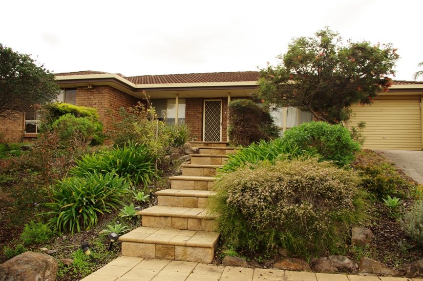 11 Simon Court, ABERFOYLE PARK SA 5159