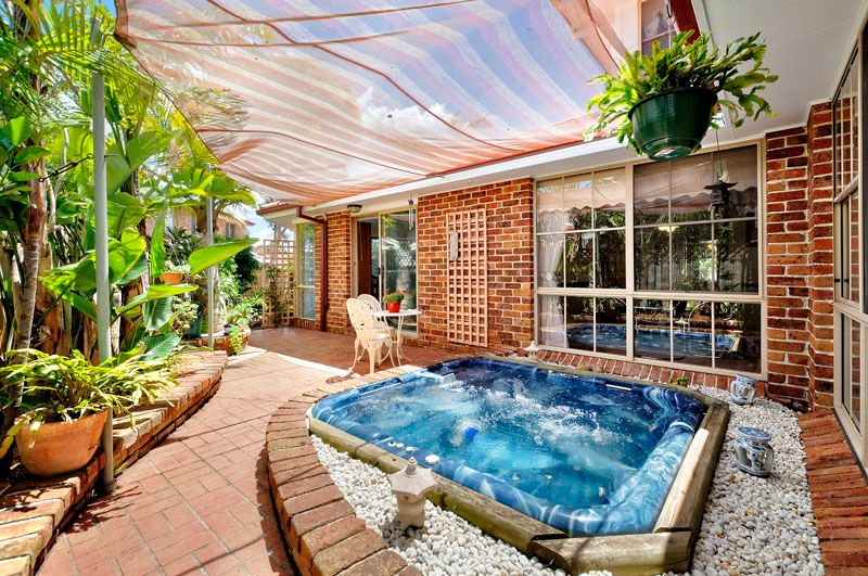 8 Hilloak Way, MENAI, NSW 2234