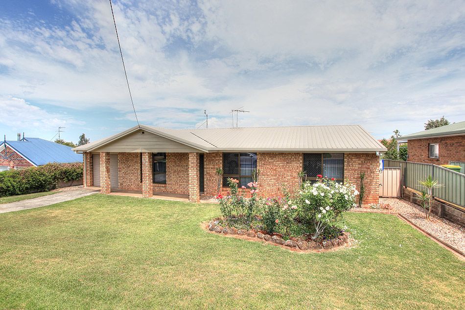 605 Greenwattle Street, Glenvale QLD 4350