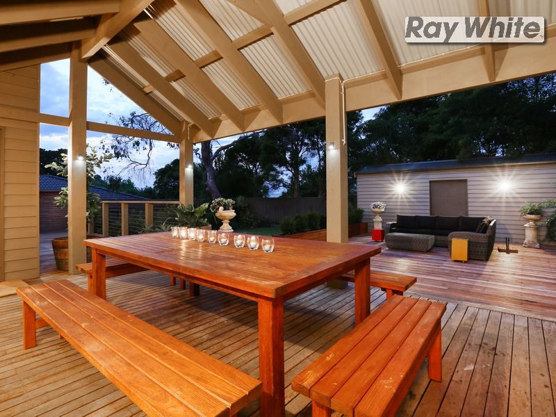8 Sunningdale Road, ROSEBUD, VIC 3939