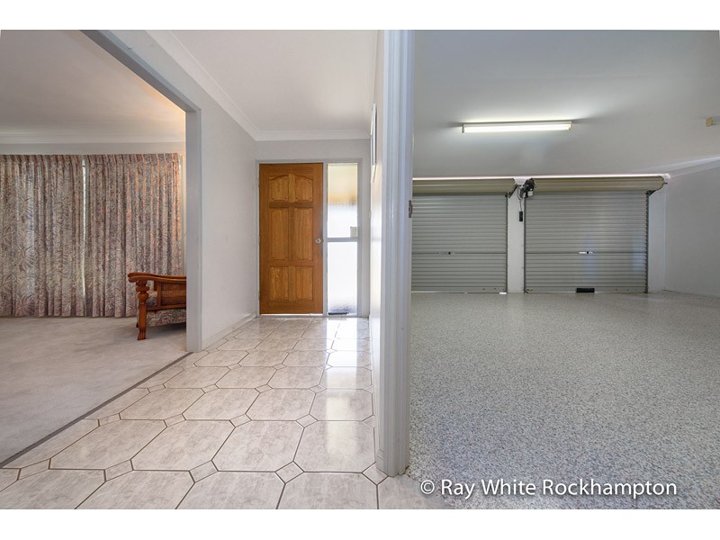 13 Stenlake Avenue, Kawana, QLD 4701