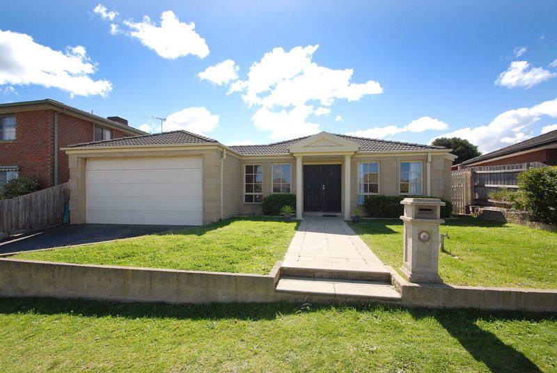 7 Helm Court, CARRUM DOWNS VIC 3201