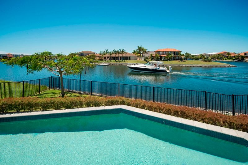 14 Pipers Point, HELENSVALE, QLD 4212