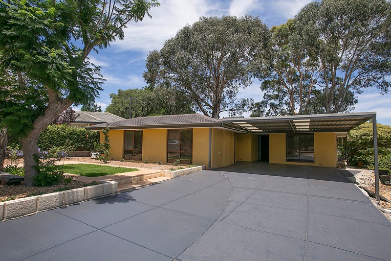 12 Shirley Road, WALLISTON, WA 6076