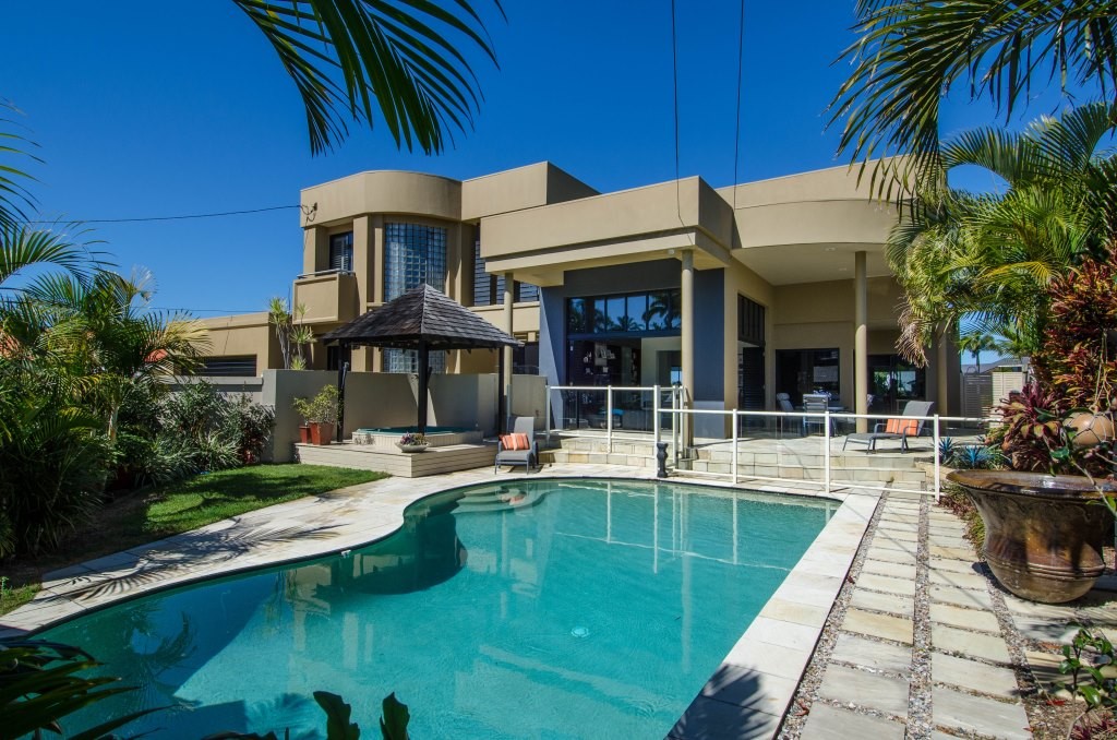 345 Monaco Street, BROADBEACH WATERS, QLD 4218