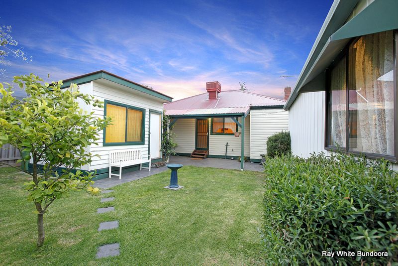 13 Highland Street, KINGSBURY, VIC 3083