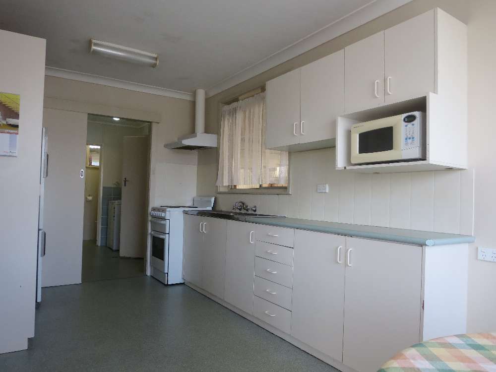 559 Seymour Street, LAVINGTON, NSW 2641