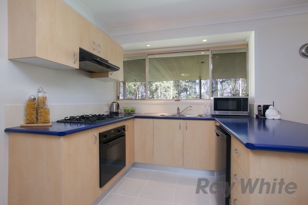 17 Hebrides Road, FLETCHER, NSW 2287