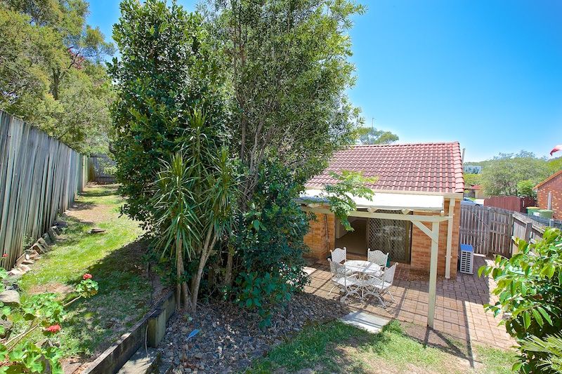 2/8 Botanical Drive, LABRADOR, QLD 4215