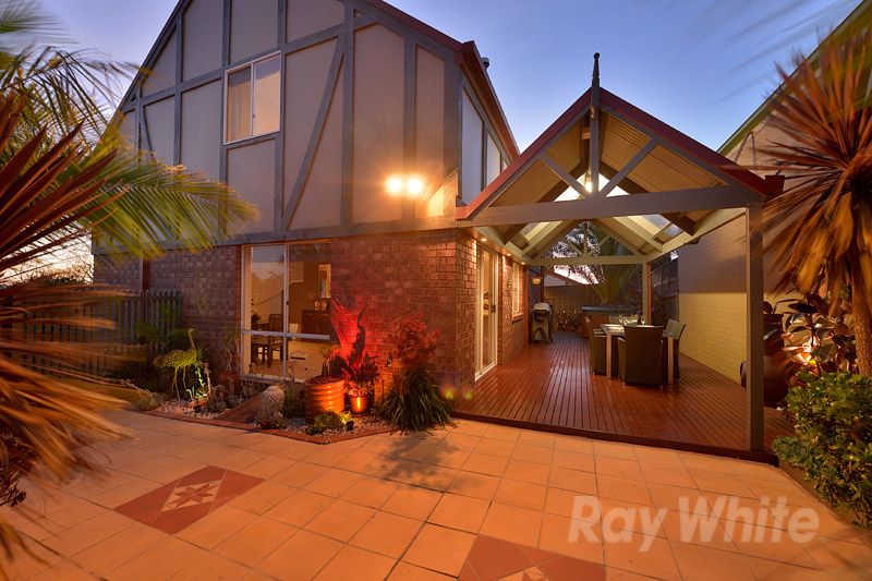7 Wes Crescent, FERNTREE GULLY, VIC 3156