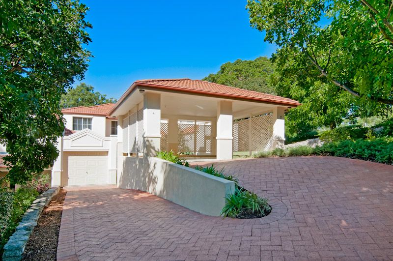 4 Waruda Place, HUNTLEYS COVE NSW 2111