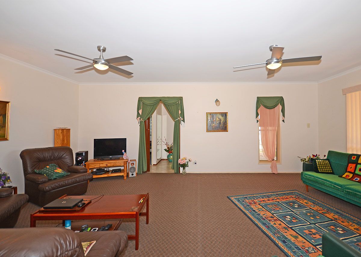 19 Helsham Street, POINT VERNON, QLD 4655