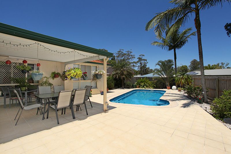 12 Raintrees Court, BUDERIM, QLD 4556