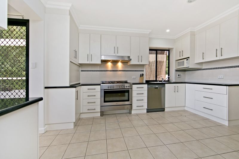 13 Hilltop Avenue, RIDGEHAVEN SA 5097