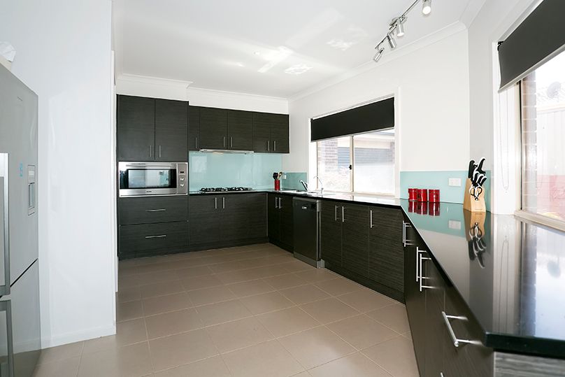 7 Storkbill View, MELTON WEST, VIC 3337