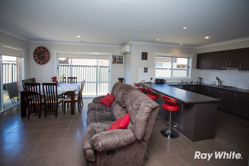 12 Lehmann Grove, PAKENHAM, VIC 3810