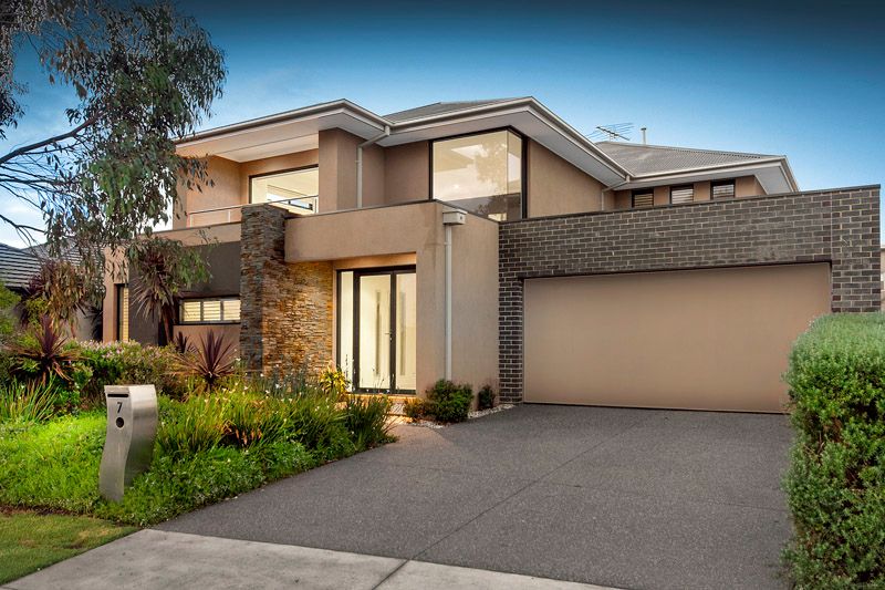 7 Waterlily Court, WATERWAYS, VIC 3195