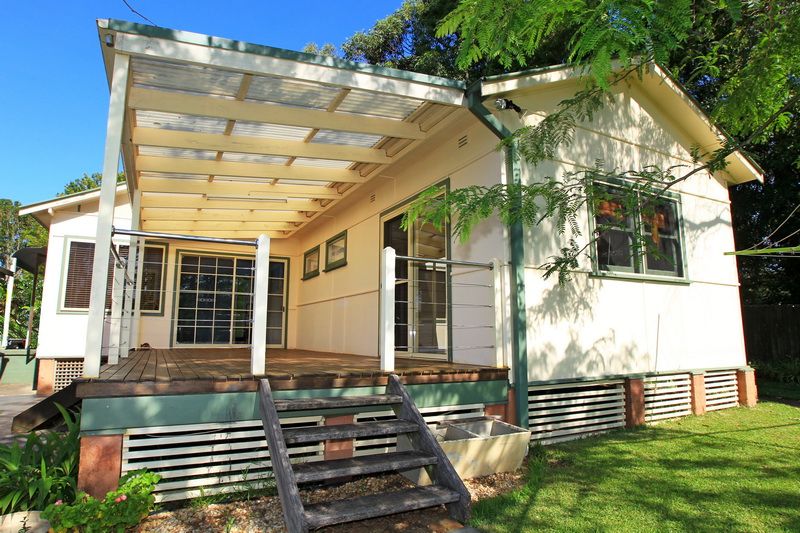 18 Edwards Avenue, BOMADERRY, NSW 2541