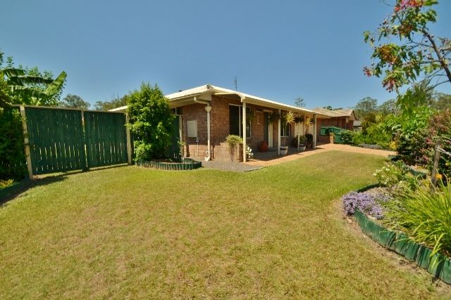 1 Dawn Court, LANDSBOROUGH, QLD 4550
