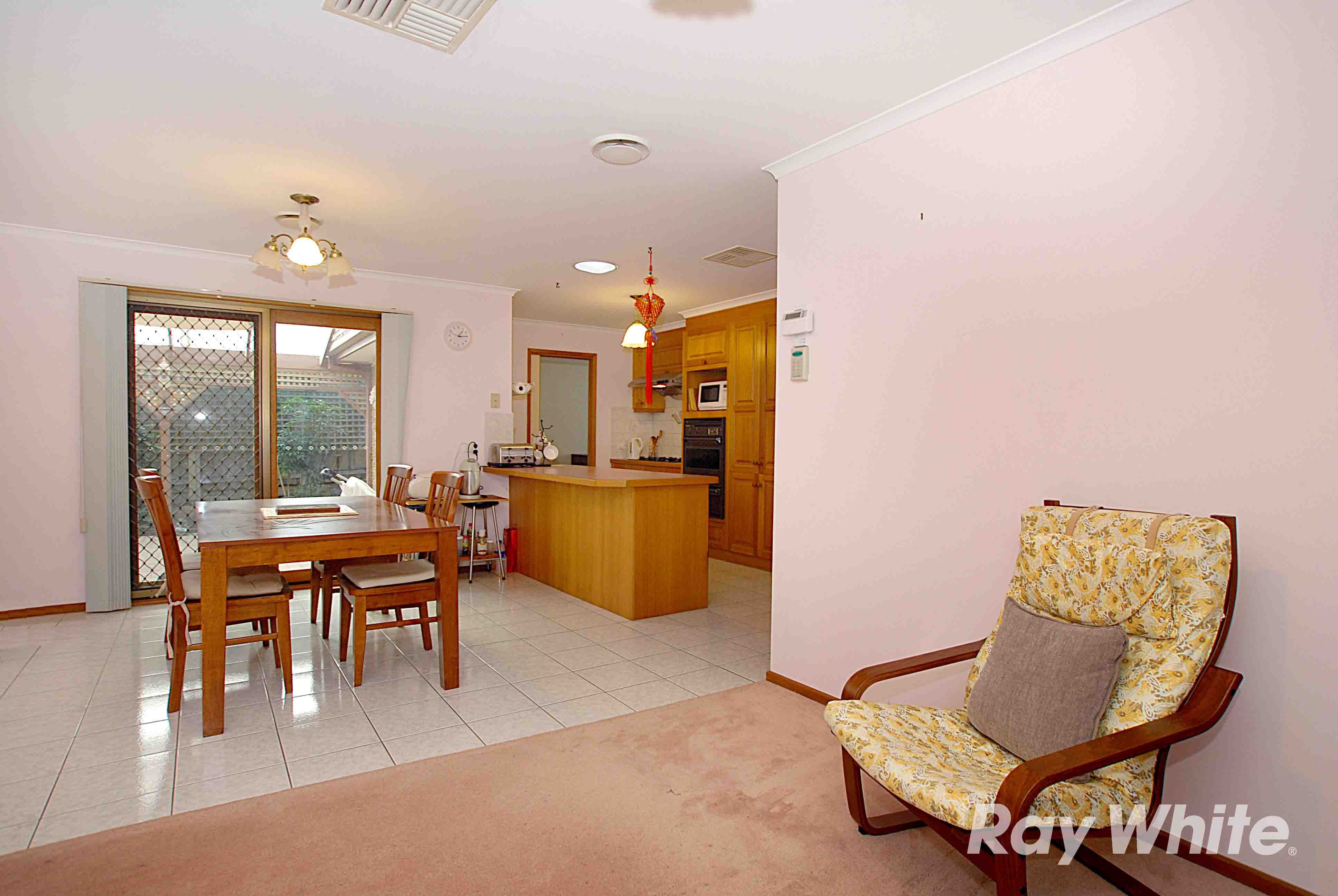 6 Sundew Court, KNOXFIELD, VIC 3180