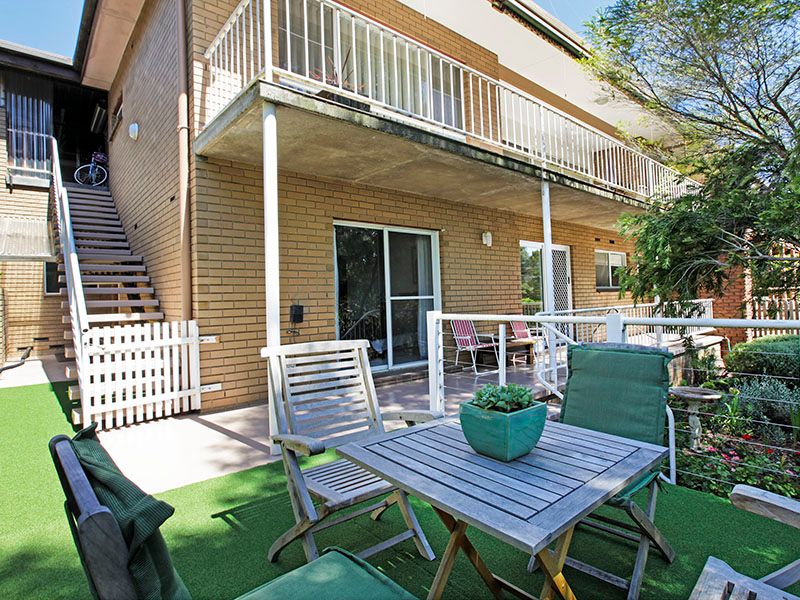 16 Sanglen Terrace, BELMONT VIC 3216