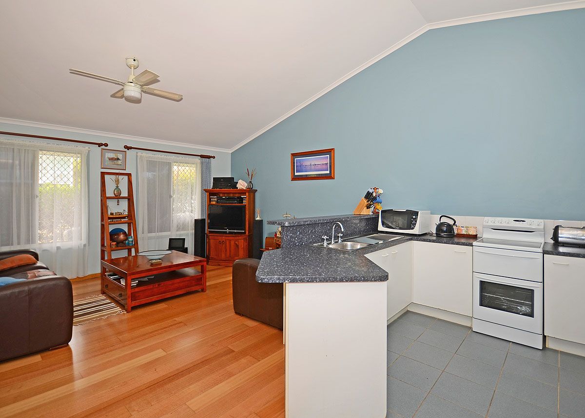 11/11 Doolong Road, KAWUNGAN, QLD 4655
