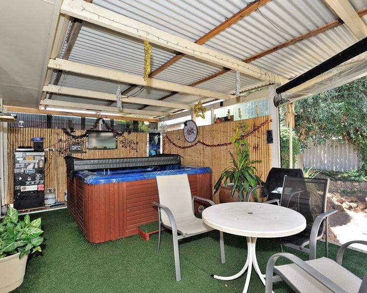 15 Kenton Way, ROCKINGHAM WA 6168