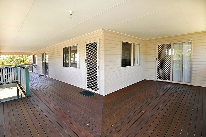 27 Broadsea Avenue, MAROOCHYDORE, QLD 4558