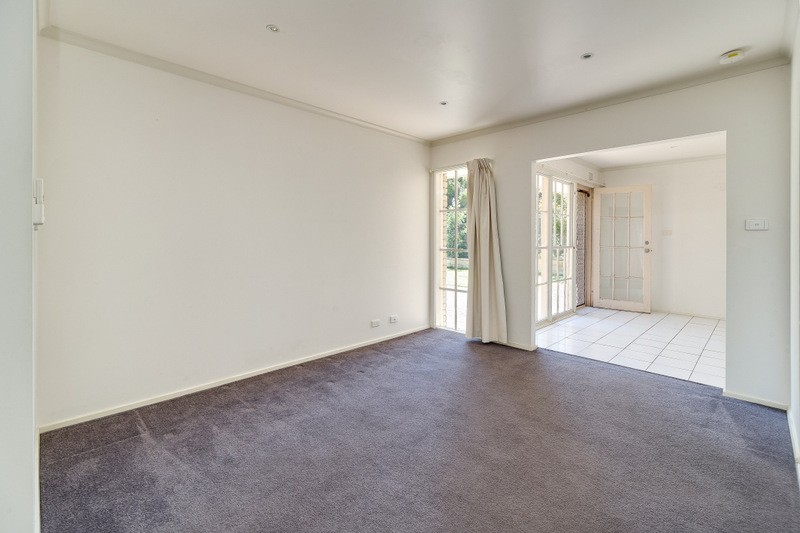 2 Dendaryl Drive, BUNDOORA, VIC 3083
